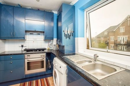 South Sutton - Photo 3