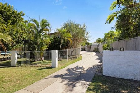 1/9 Chantilly Court, Rasmussen - Photo 5