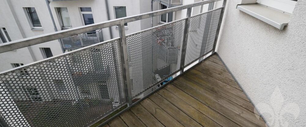 Helle praktische 3 Raum Wohnung im Dachgeschoss mit Balkon in Sudenburg ab sofort verfügbar - Foto 1