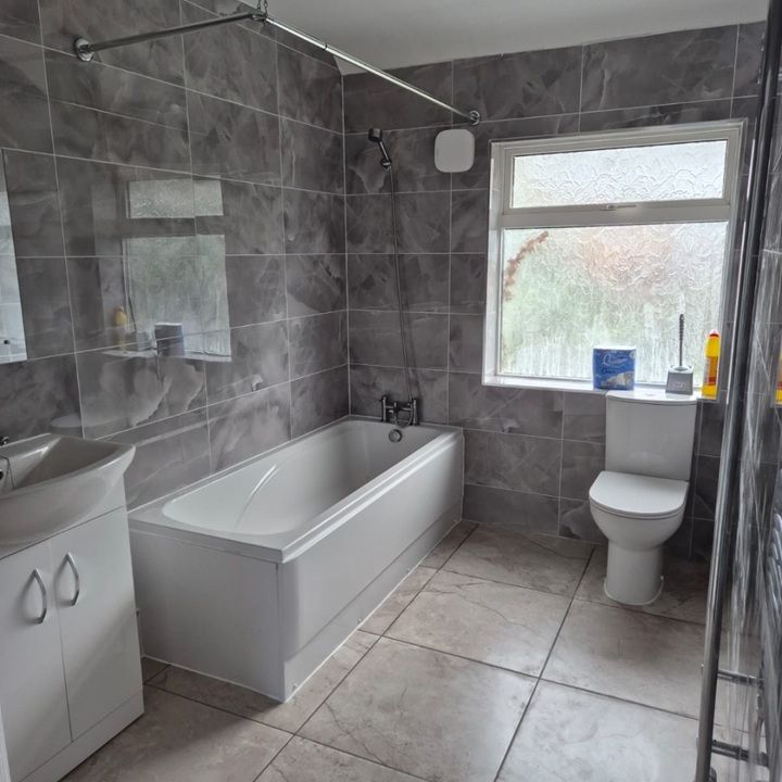 2 Bed Terraced House, Uplands, CV2 - Photo 1