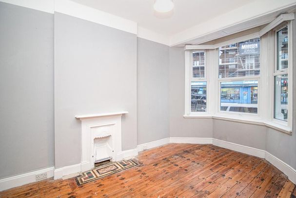 4 bedroom maisonette to rent - Photo 1