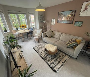 2 bedroom flat to rent - Photo 2
