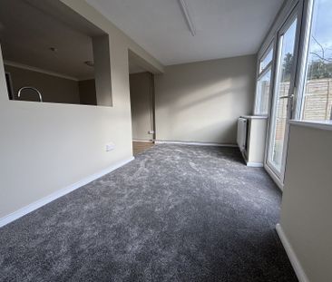 Vanguard Close - Photo 1