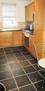 2 bedroom property to rent - Photo 3