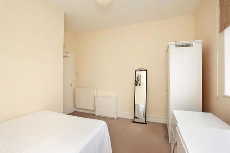 Glenbervie Road, Aberdeen, AB11 - Photo 3