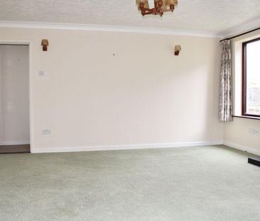 2 bedroom bungalow to rent - Photo 2