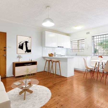 SPACIOUS UNIT IN PRIME LOCATION! - Open For Inspection On Wednesday 8th October At 4:45pm - Photo 3