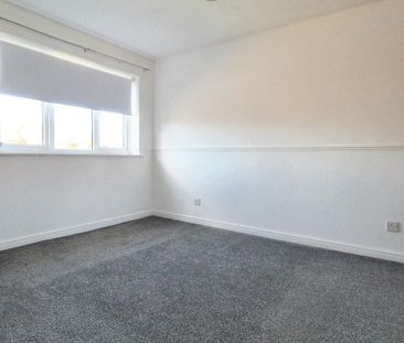 3 bedroom detached house to rent - Photo 3