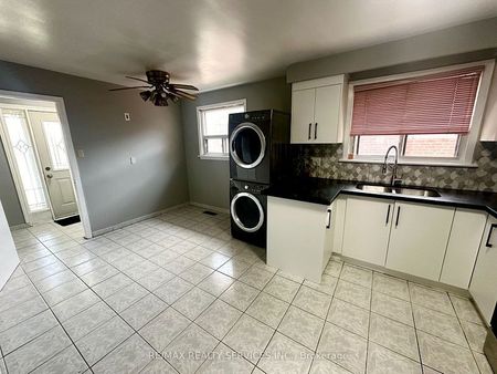 For Lease - 7600 Middleshire Drive Unit# Upper, Mississauga, Ontario - Photo 5