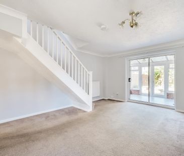 2 bedroom semi-detached house to rent - Photo 3