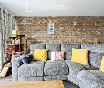 4 bedroom townhouse to rent - Photo 6