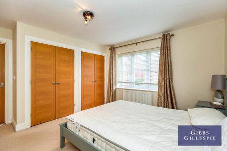 4 bedroom terraced house to rent - Photo 5