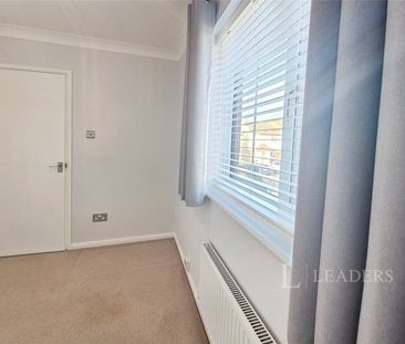 2 bedroom house to rent Cusak Road, Chelmer Village, Chelmsford, CM2 - Photo 3