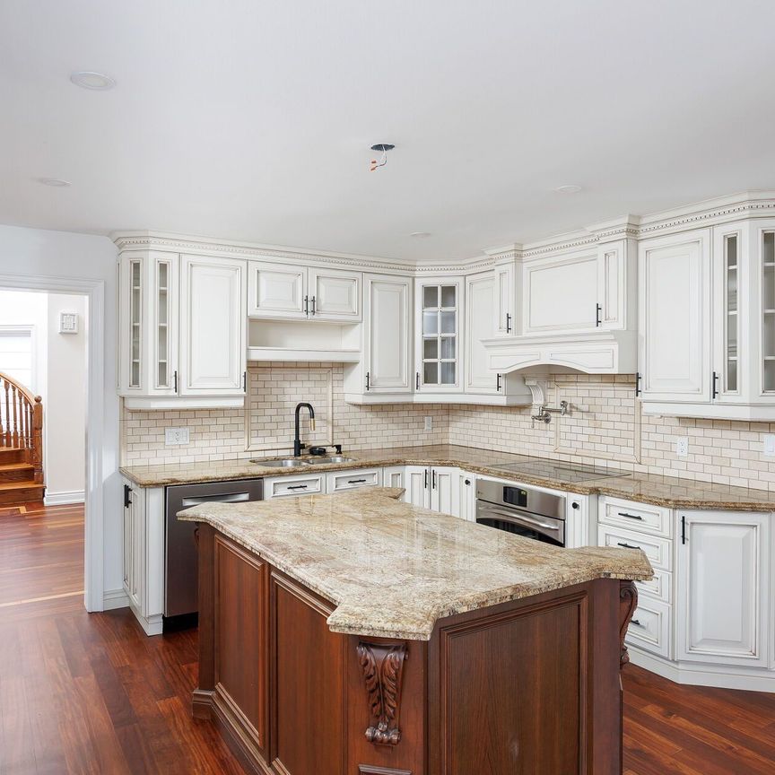 For Lease - 22 Finchley Road, Toronto, Ontario - Photo 1