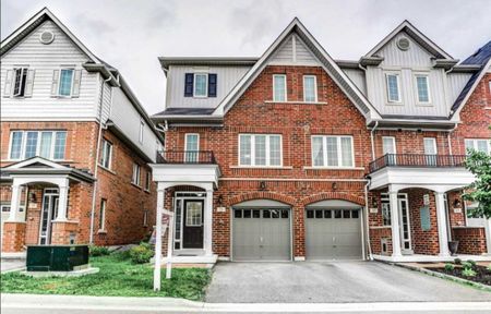 For Lease - 71 Magpie Way, Whitby, Ontario - Photo 4