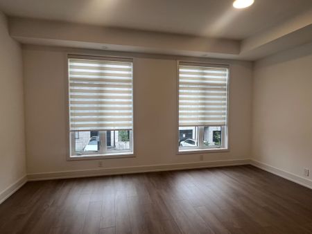 For Lease - 4 Chestnut Court, Aurora, Ontario - Photo 3