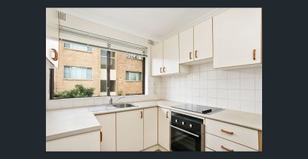 EAST FACING 2 BEDROOM APARTMENT - BY APPOINTMENT - Photo 5