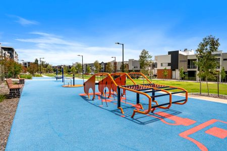 Extra Large Designer Style 3 Storey Terrace Home - Photo 2