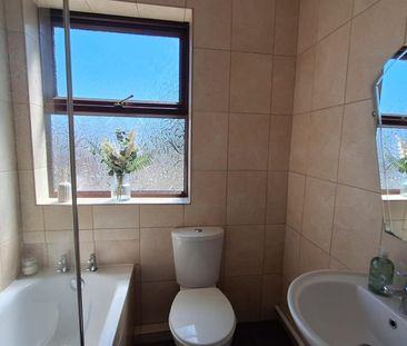 Castleford Road, Normanton - Photo 1