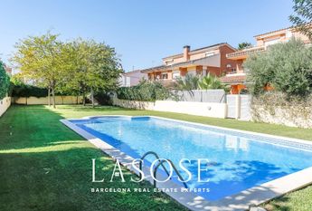 224m² House to rent in Vallpineda-Rocamar, Sant Pere de Ribes