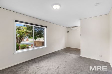 2/8 Anzac Street, Carnegie - Photo 2
