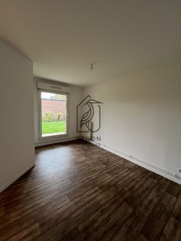 Appartement - T4 - 83.80m² - VILLENEUVE D'ASCQ - Photo 3