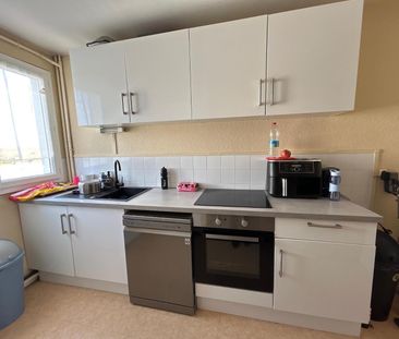 Location appartement 5 pièces 80.16 m2 à Tours - Photo 2