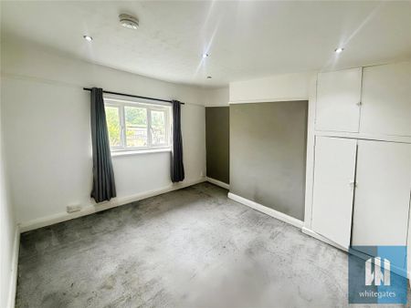 4 bedroom semi-detached house to rent - Photo 4