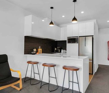 Great property garage carpark! - Photo 3