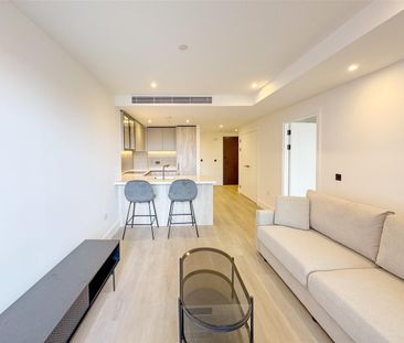 10 Marian Place, London - Photo 1