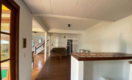 Casa com 2 quartos e 130m² para alugar em Rio Tavares, Florianópolis. - Foto 3