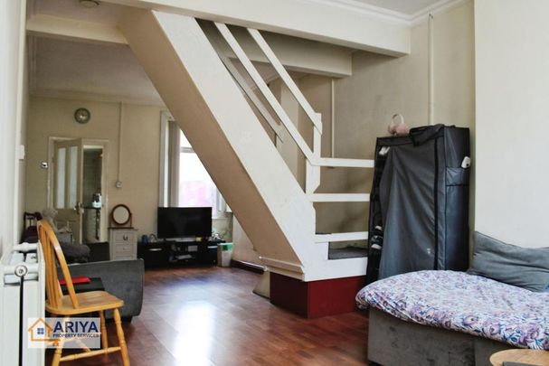 3 bedroom terraced house to rent - Photo 1