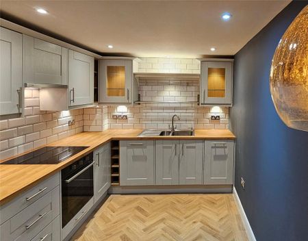 1 bedroom flat to rent - Photo 5