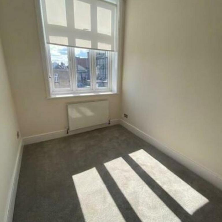 3 bedroom apartment to rent - Photo 1