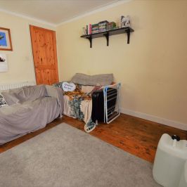 2 bedroom House in Manor Avenue, Leeds - Photo 1