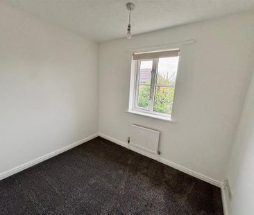 3 bedroom end of terrace house to rent - Photo 5