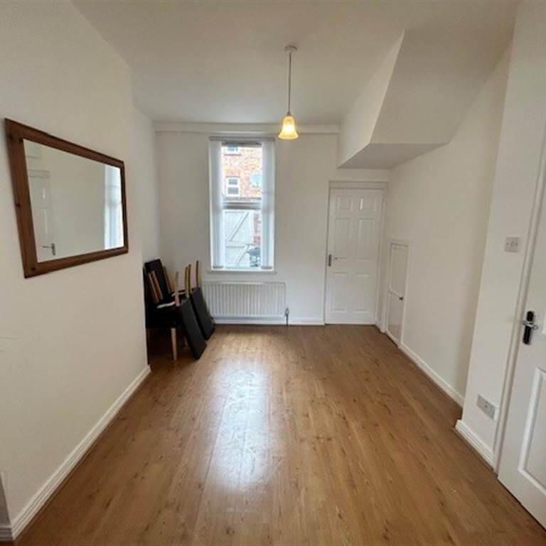 13 Rathdrum Street, Lisburn Road, Belfast, BT9 7GB - Photo 1