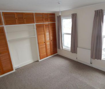 3 bedroom terraced house to rent - Photo 6
