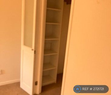2 bedroom maisonette to rent - Photo 4