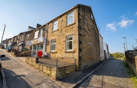 2 bedroom flat to rent - Photo 2