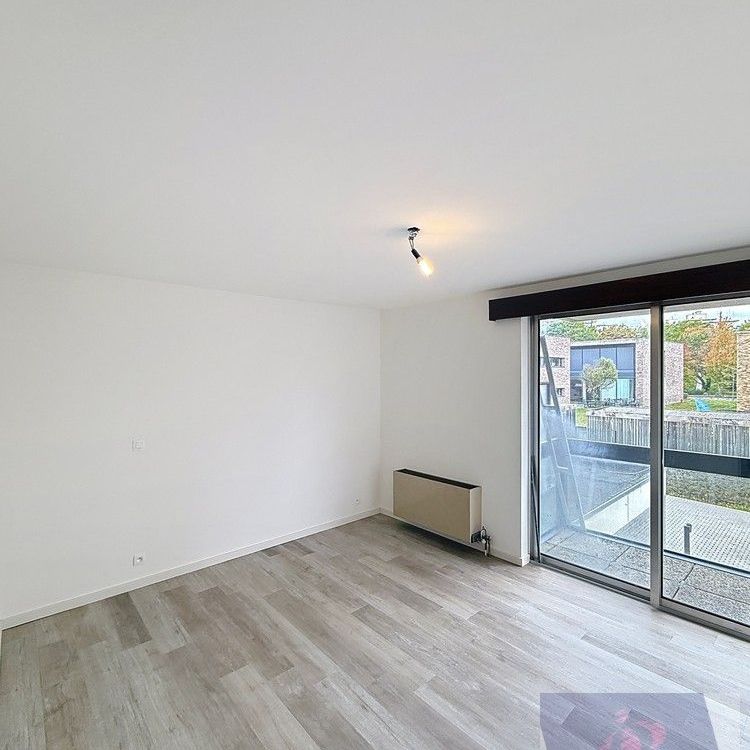 Ruim appartement met 2 slaapkamers en garage - Foto 1