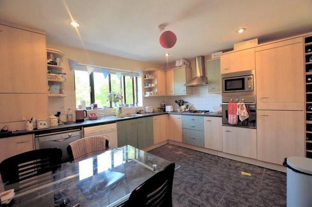 3 Bedroom Semi Detached Valuation - Photo 1