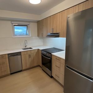 YORK HOUSE - Photo 2