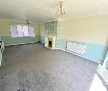 5 bedroom detached house to rent - Photo 2
