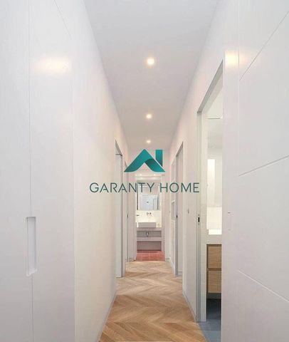 3 bedroom luxury penthouse for rent in Madrid, Spain - Photo 3