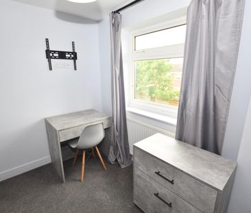Room 6 - 19 Tarrant Walk Walsgrave, Coventry West Midlands CV2 2JJ-... - Photo 1