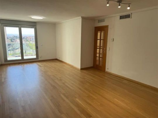 Piso de alquiler en Avenida de Gómez Laguna, 43, Romareda - Foto 1