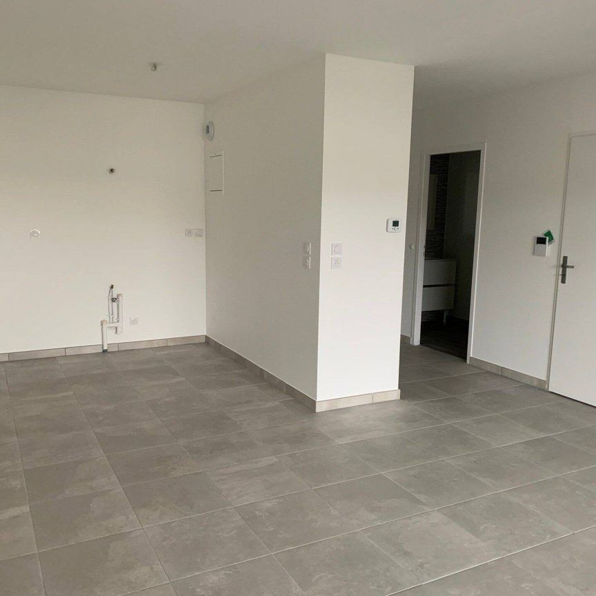 Location appartement 2 pièces 50.59 m² à Tournon-sur-Rhône (07300) - Photo 1