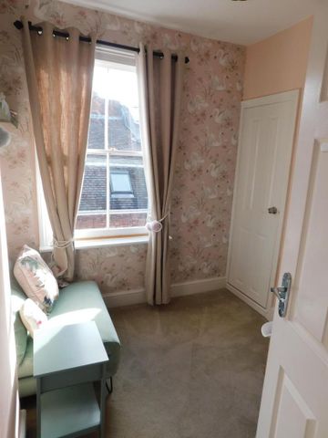 2 bedroom townhouse to rent - Photo 4