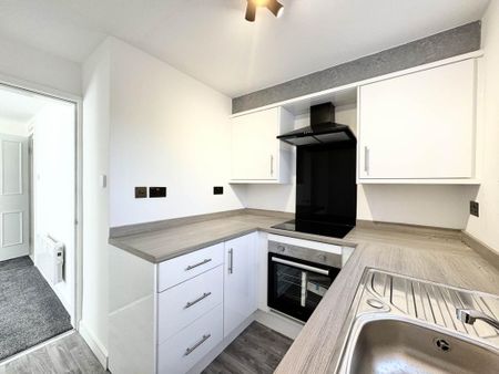 2 bedroom apartment to rent - Photo 3